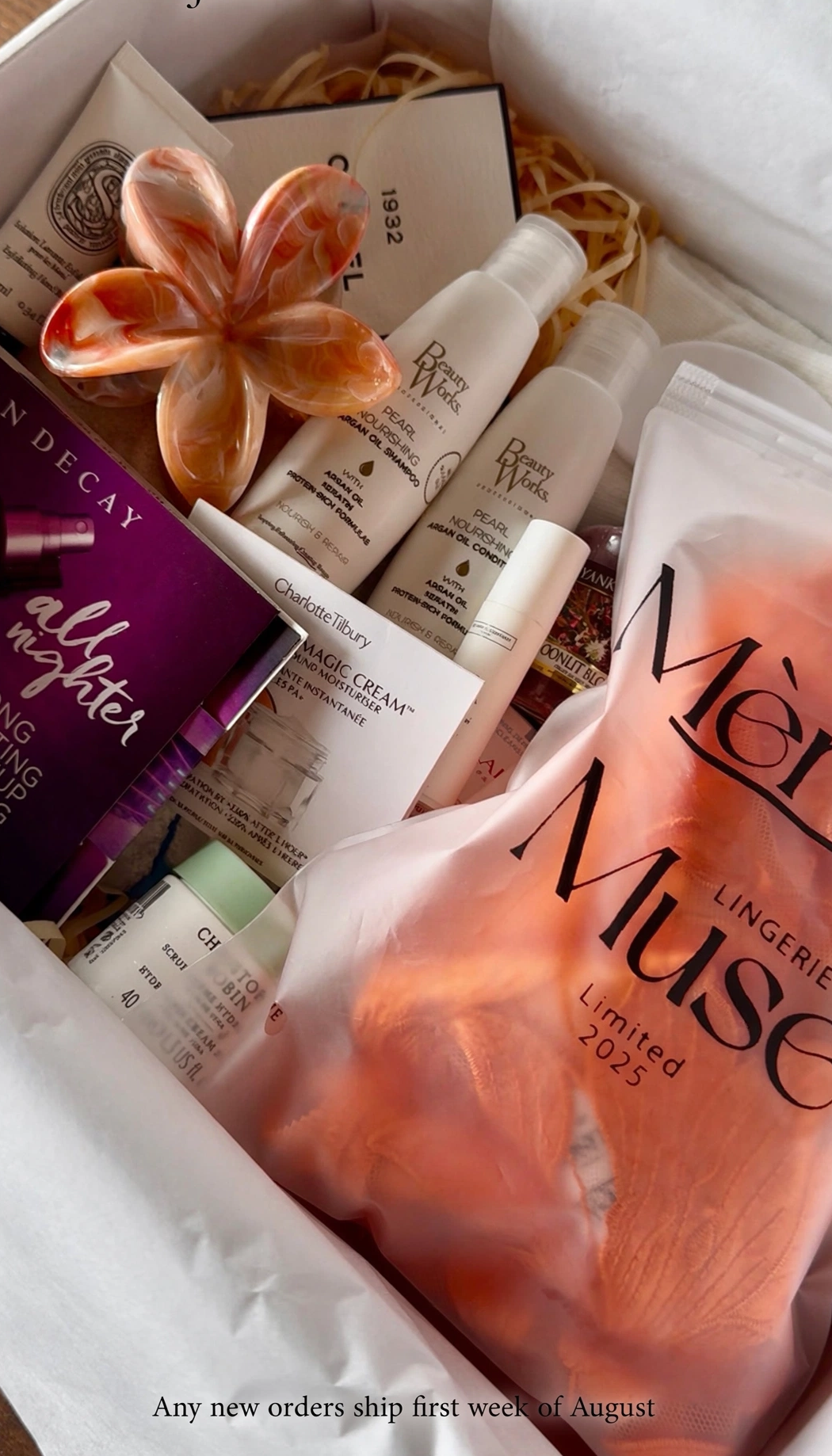 Mère & Muse box (single box)
